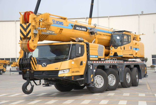 XCA100_M 100Ton شاحنة رافعة لجميع التضاريس