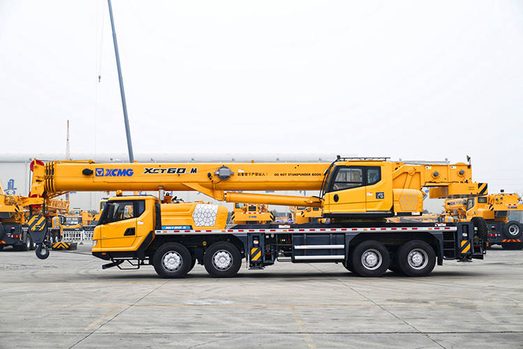  XCT60_M 60 طن رافعة شاحنة هيدروليكية متنقلة