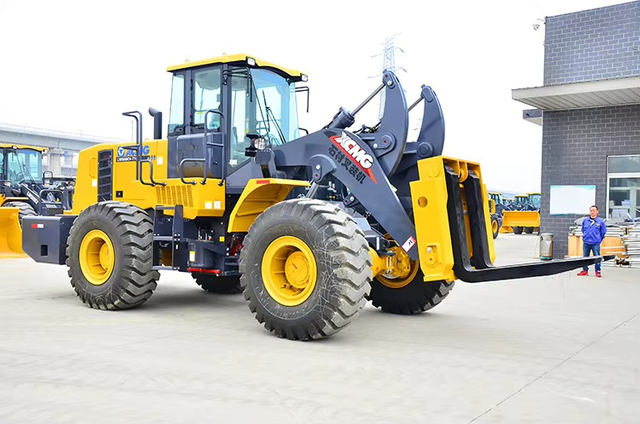 Chargeur frontal de chariot &eacute;l&eacute;vateur &agrave; fourche en pierre de 18 tonnes Lw500kn-T18 &agrave; vendre