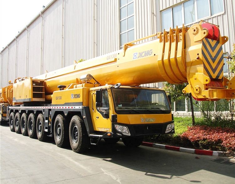 Grue tout terrain QAY300 Grue mobile de 300 tonnes