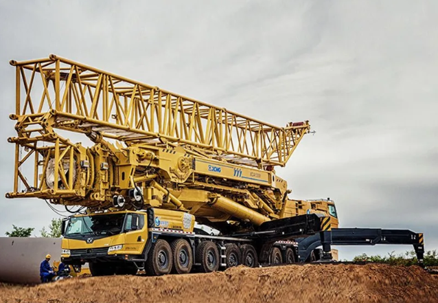 Guindaste m&oacute;vel todo terreno XCA750 750Ton