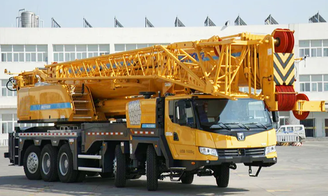 Guindaste de eleva&ccedil;&atilde;o Xct100 Guindaste de caminh&atilde;o m&oacute;vel de 100 toneladas